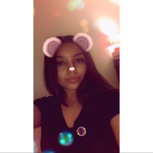 Meet your Posher, Ashley